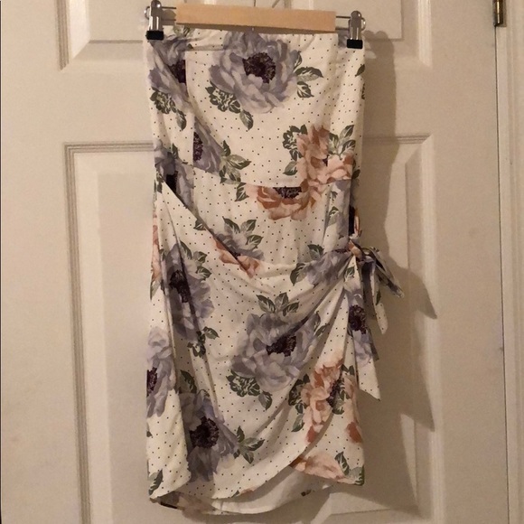 Blue Blush Dresses & Skirts - White floral dress